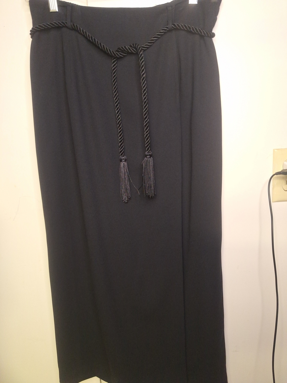 Leslie Fay Black Maxi Skirt with Braided Rope Tie Size 12